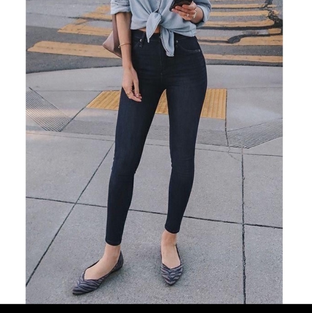 Kancan high rise denim Stretch skinny jean size 11.  29 In